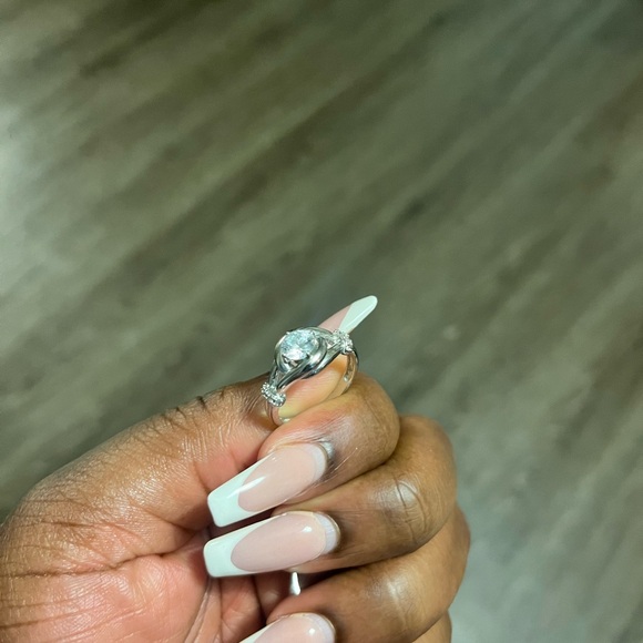 MUST BUNDLE ‼️silver NVC ring - Picture 2 of 6